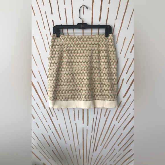 💐Petite Studio Riley Skirt in Daisy Print - Picture 4 of 12